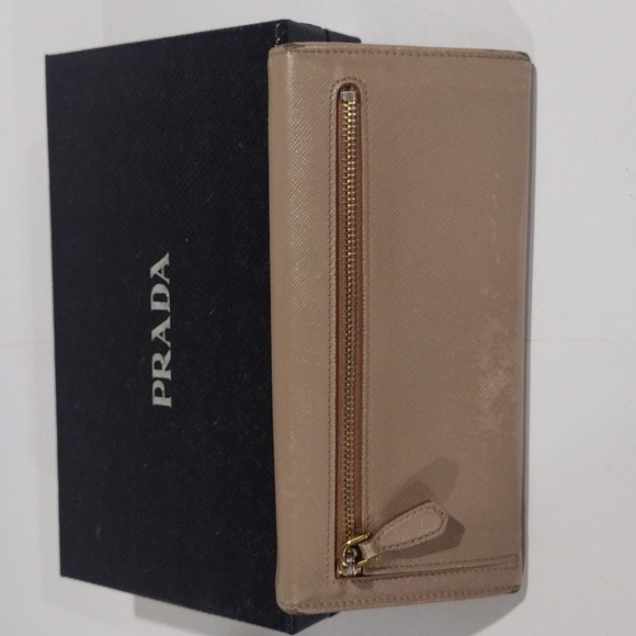 PRADA Wallet 7.5"x3.25" Tan Saffiano Leather Long Flap Snap Closure - Authentic - Picture 4 of 14